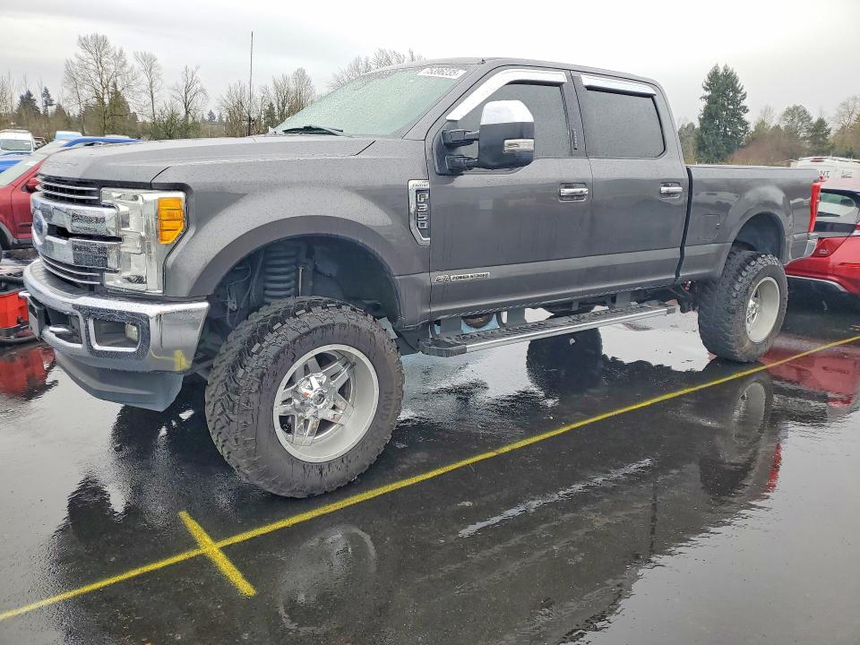 Photo 1 from auction – 2017 FORD F350 with VIN 1FT8W3BT6HEB60537