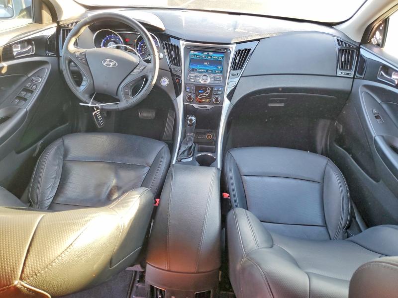 Photo 8 from auction – 2013 HYUNDAI SONATA SE with VIN 5NPEC4AC0DH541569