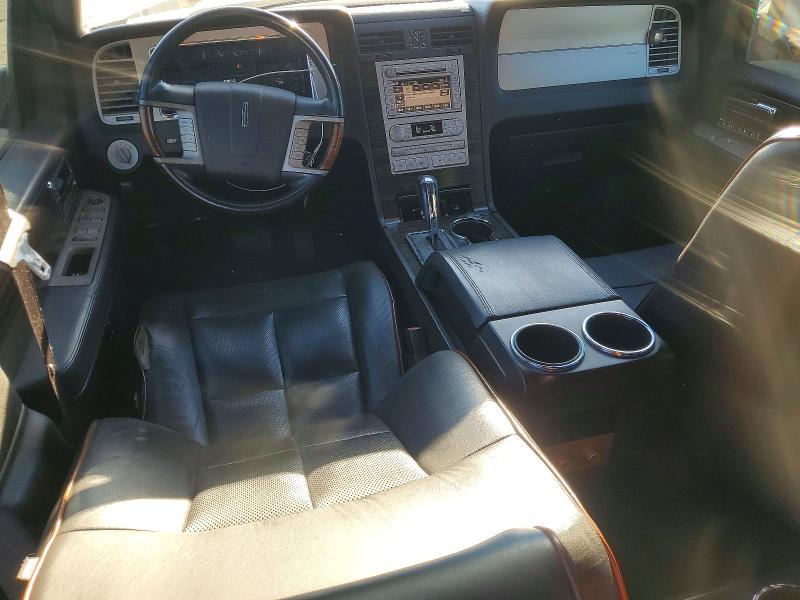 Photo 8 from auction – 2007 LINCOLN NAVIGATOR with VIN 5LMFU27567LJ04795