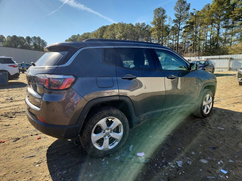 Photo 3 from auction – 2019 JEEP COMPASS with VIN 3C4NJDBB6KT653625