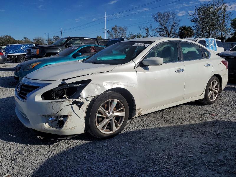 NISSAN ALTIMA 2.5 2013 with VIN 1N4AL3AP9DC142575 - Photo from auction