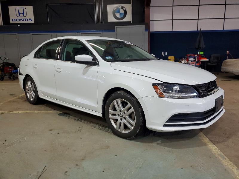 Photo 4 from auction – 2017 VOLKSWAGEN JETTA S with VIN 3VW2B7AJ2HM240577