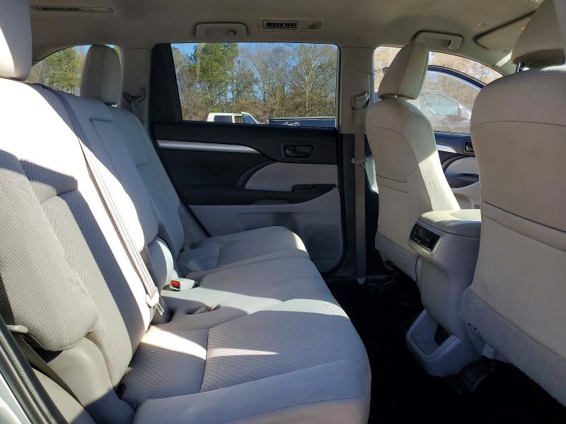 Photo 11 from auction – 2019 TOYOTA HIGHLANDER with VIN 5TDZARFH0KS043761