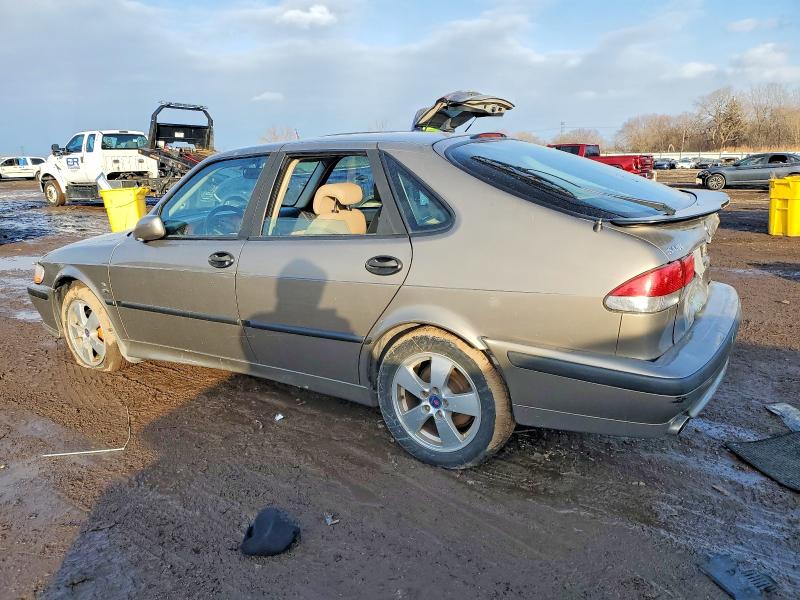 Photo 2 from auction – 2002 SAAB 9-3 SE with VIN YS3DF58K122011611