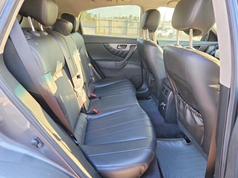 Photo 11 from auction – 2017 INFINITI QX70 with VIN JN8CS1MUXHM142195