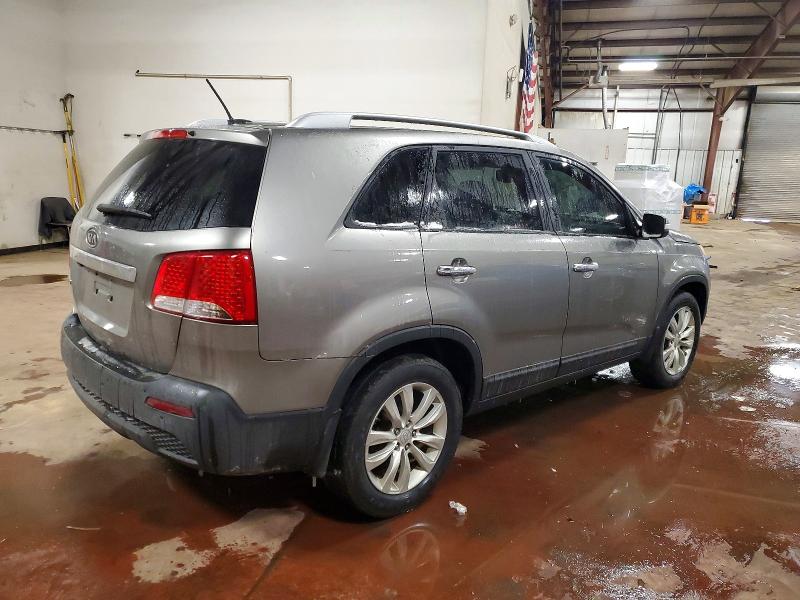 Photo 3 from auction – 2011 KIA SORENTO BA with VIN 5XYKT4A24BG067270