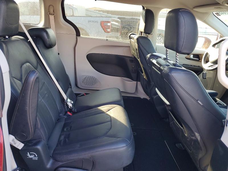 Photo 11 from auction – 2017 CHRYSLER PACIFICA T with VIN 2C4RC1EG2HR827333