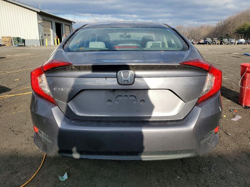 Photo 6 from auction – 2017 HONDA CIVIC LX with VIN 2HGFC2F56HH532071