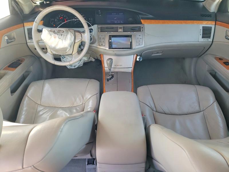 Photo 8 from auction – 2005 TOYOTA AVALON with VIN 4T1BK36B85U030002