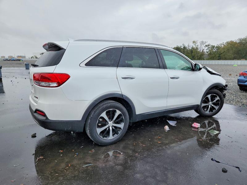 Photo 3 from auction – 2016 KIA SORENTO with VIN 5XYPH4A14GG012937