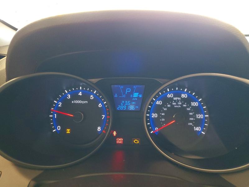 Photo 9 from auction – 2012 HYUNDAI TUCSON GLS with VIN KM8JUCAC5CU391173