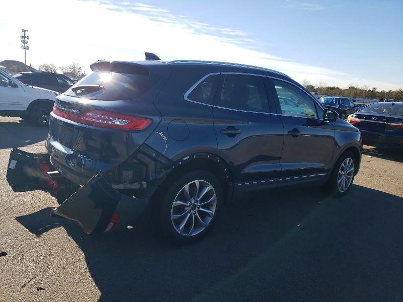 Photo 3 from auction – 2017 LINCOLN MKC SELECT with VIN 5LMCJ2D97HUL45313