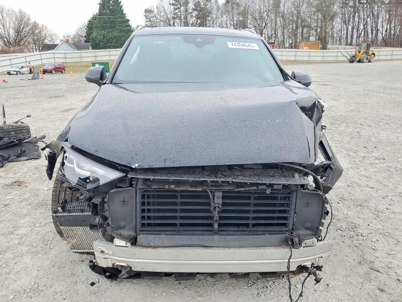 Photo 5 from auction – 2021 AUDI Q7 PREMIUM with VIN WA1LXAF71MD024707
