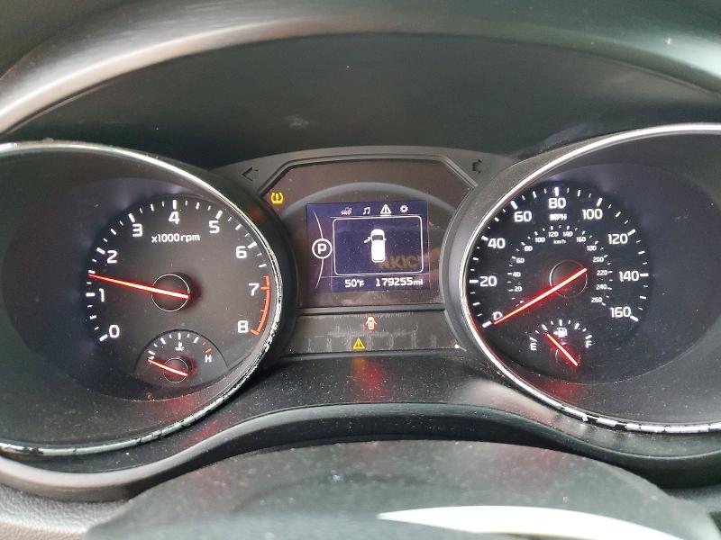 Photo 9 from auction – 2016 KIA SEDONA with VIN KNDMB5C17G6215959