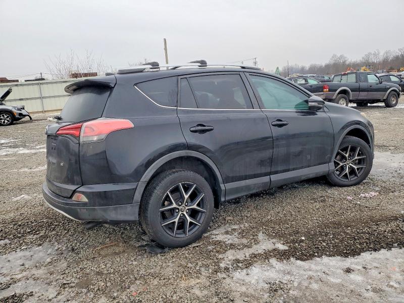 Photo 3 from auction – 2016 TOYOTA RAV4 SE with VIN 2T3NFREV2GW250553