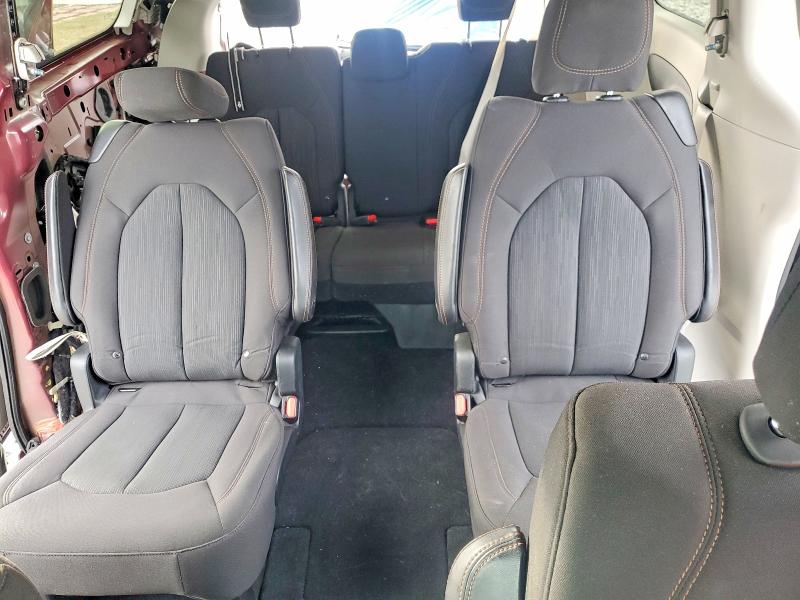 Photo 10 from auction – 2018 CHRYSLER PACIFICA T with VIN 2C4RC1FGXJR306350