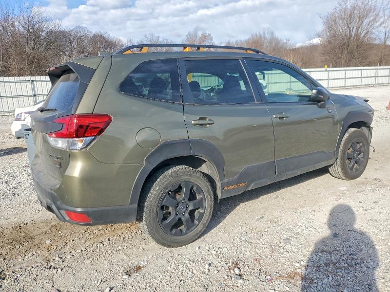 Photo 3 from auction – 2023 SUBARU FORESTER W with VIN JF2SKAMC6PH429959