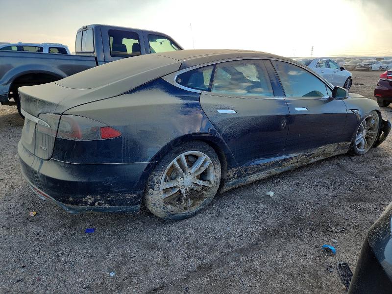 Photo 3 from auction – 2013 TESLA MODEL S with VIN 5YJSA1DP8DFP07146