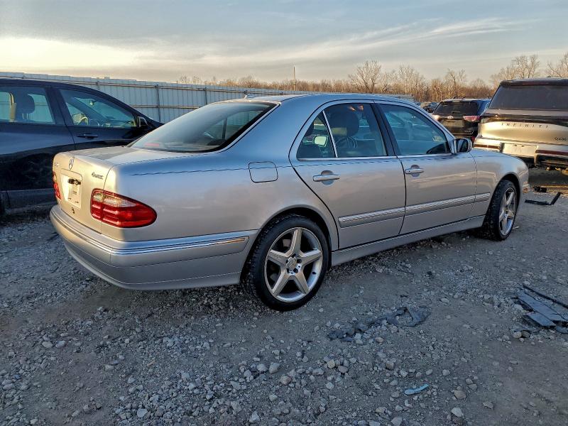 Photo 3 from auction – 2000 MERCEDES-BENZ E 430 with VIN WDBJF83J5YX033230