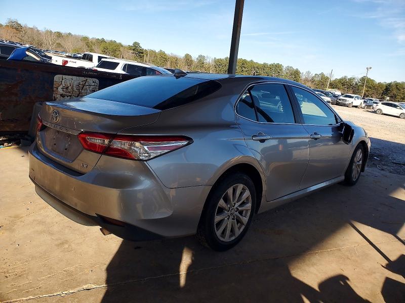 Photo 3 from auction – 2020 TOYOTA CAMRY LE with VIN 4T1C11AK5LU930369