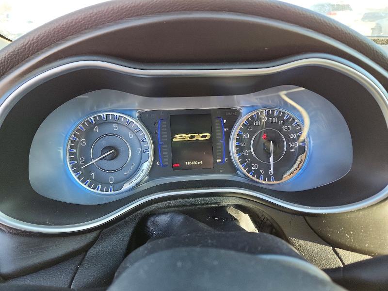 Photo 9 from auction – 2016 CHRYSLER 200 LIMITE with VIN 1C3CCCAB7GN161176