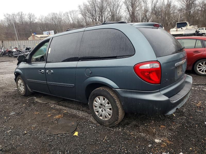 Photo 2 from auction – 2006 CHRYSLER TOWN AND C with VIN 2A4GP44R96R601393