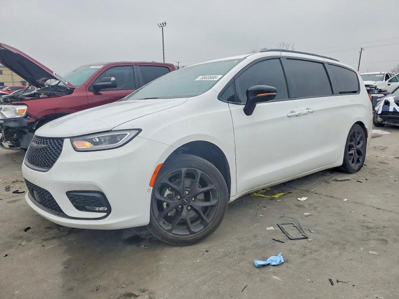CHRYSLER PACIFICA 2024 with VIN 2C4RC1BG1RR113800 - Photo from auction