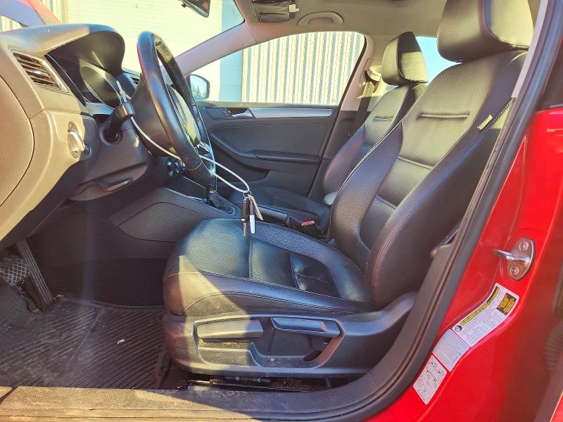 Photo 7 from auction – 2015 VOLKSWAGEN JETTA with VIN 3VWD17AJ4FM225751