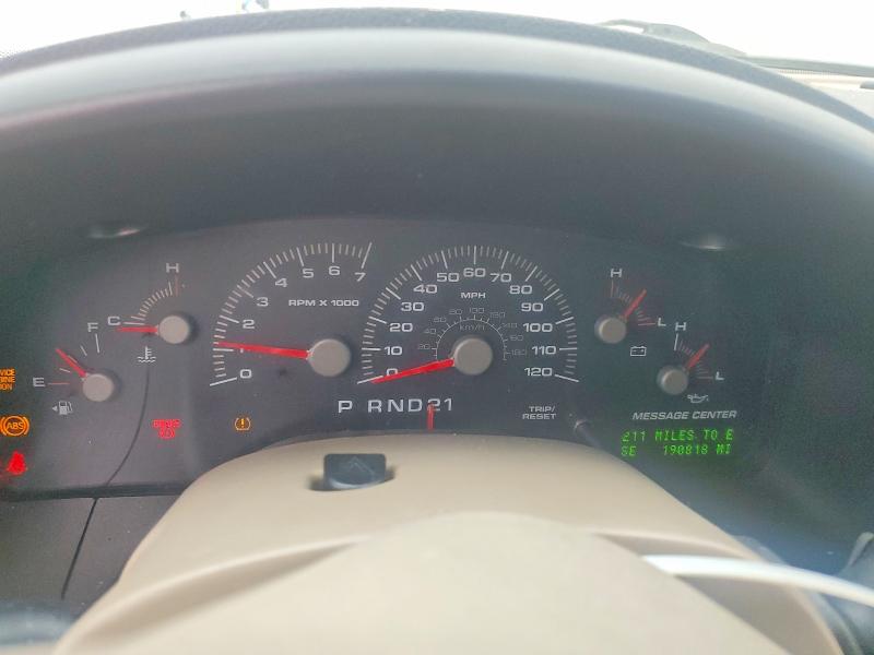 Photo 9 from auction – 2004 FORD EXPEDITION with VIN 1FMPU17L24LB43279