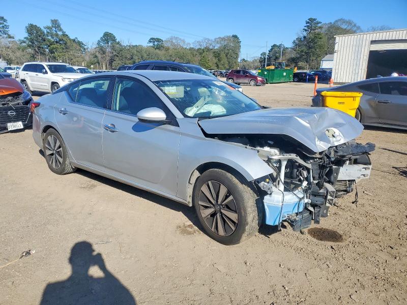 Photo 4 from auction – 2022 NISSAN ALTIMA with VIN 1N4BL4DV5NN387755