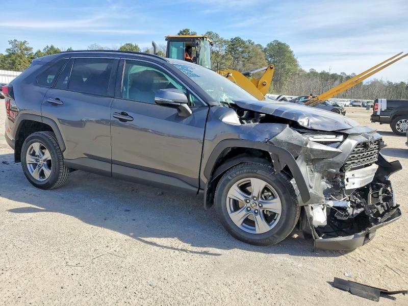 Photo 4 from auction – 2024 TOYOTA RAV4 XLE with VIN 2T3W1RFV2RW343965