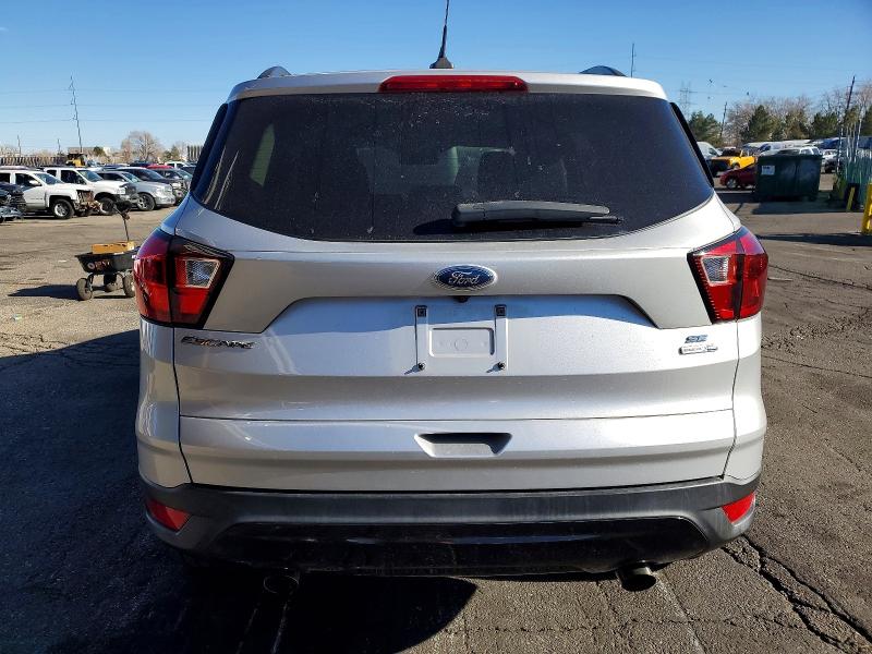 Photo 6 from auction – 2019 FORD ESCAPE SE with VIN 1FMCU9GD9KUC53713