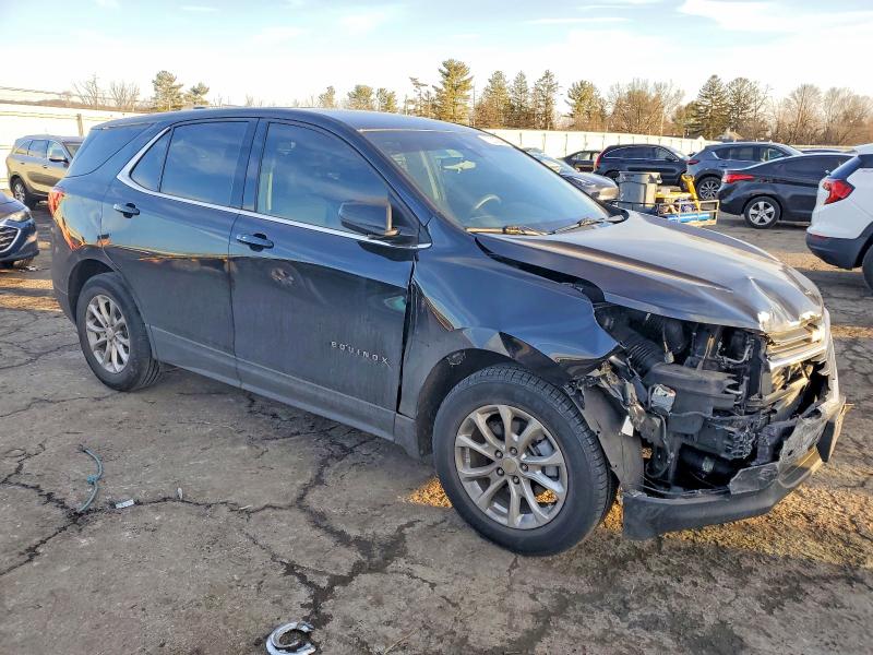 Photo 4 from auction – 2020 CHEVROLET EQUINOX with VIN 2GNAXKEV4L6172891