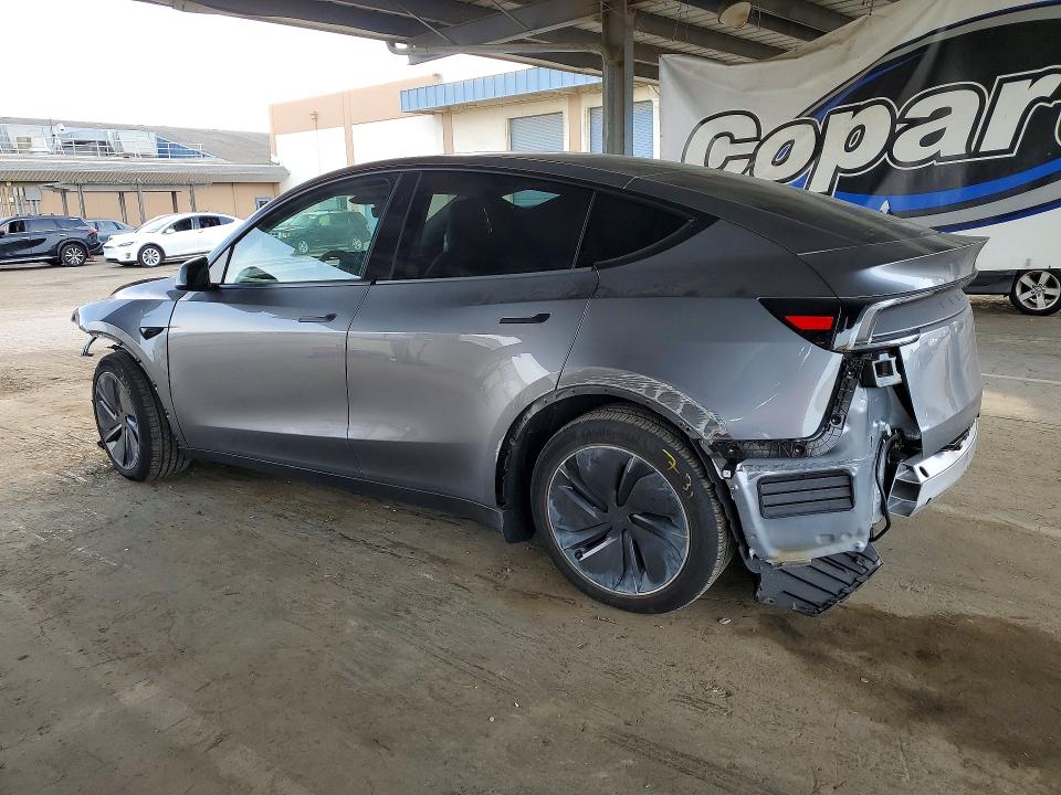 Photo 2 from auction – 2026 TESLA MODEL Y with VIN 7SAYGDED5TF381032