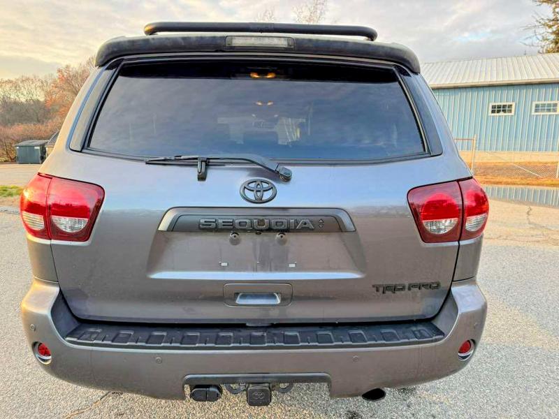 Photo 11 from auction – 2021 TOYOTA SEQUOIA SR with VIN 5TDEY5B10MS182254