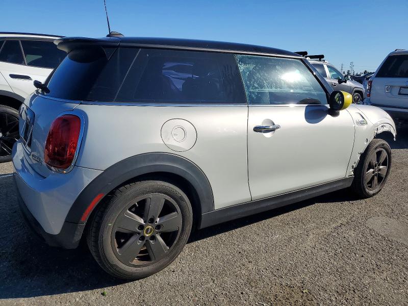 Photo 3 from auction – 2021 MINI COOPER SE with VIN WMWXP3C09M2N33365