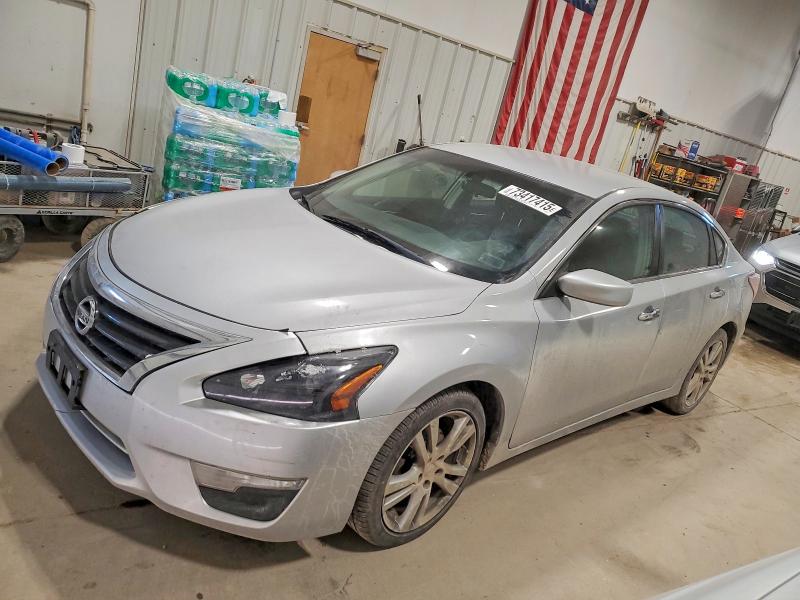 NISSAN ALTIMA 3.5 2013 with VIN 1N4BL3AP6DN422611 - Photo from auction