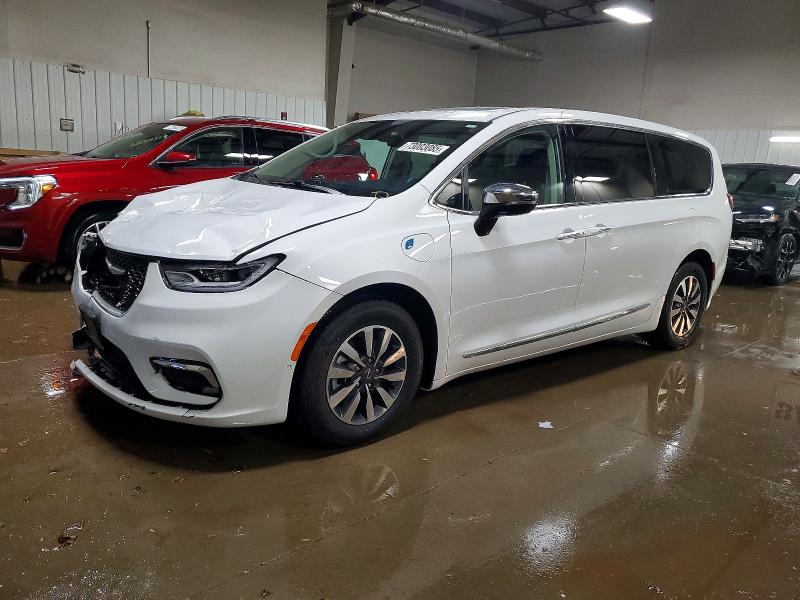 CHRYSLER PACIFICA H 2023 with VIN 2C4RC1S78PR509865 - Photo from auction