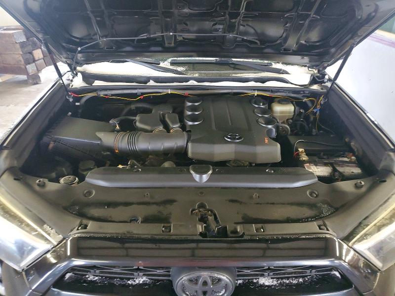 Photo 12 from auction – 2014 TOYOTA 4RUNNER with VIN JTEBU5JR1E5166833