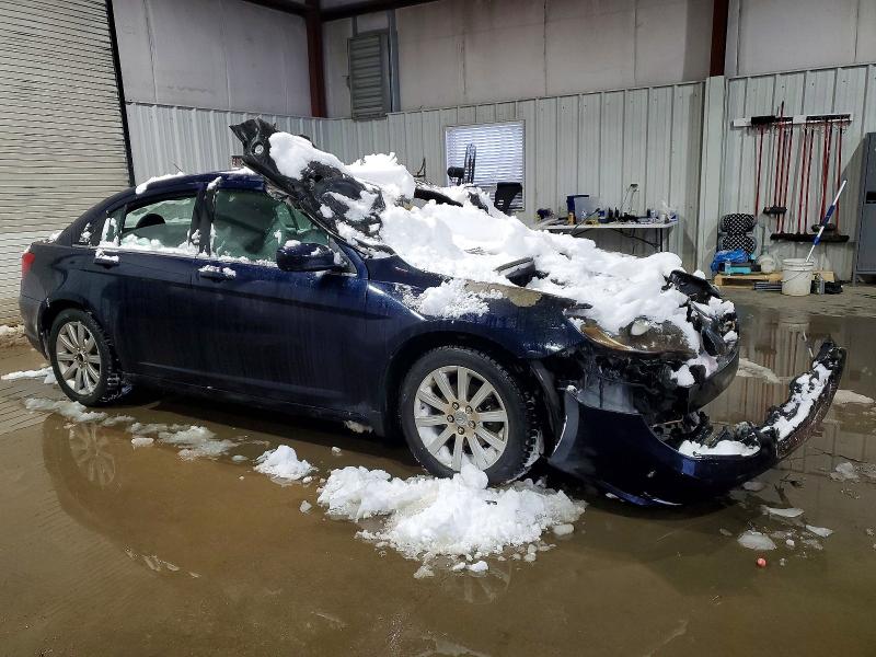 Photo 4 from auction – 2013 CHRYSLER 200 TOURIN with VIN 1C3CCBBB5DN579742