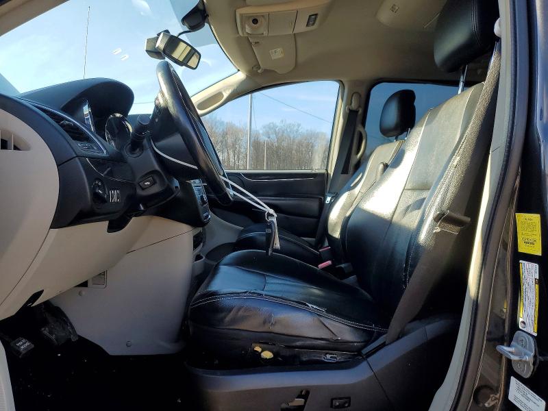 Photo 7 from auction – 2011 CHRYSLER TOWN & COU with VIN 2A4RR8DG7BR782528