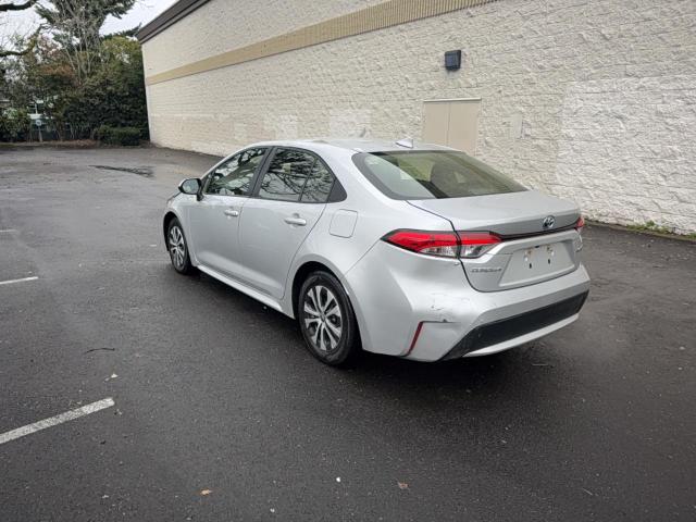 Photo 3 from auction – 2022 TOYOTA COROLLA LE with VIN JTDEAMDE4NJ046870