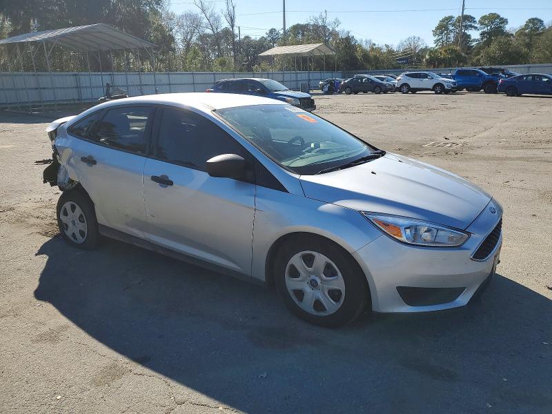 Photo 4 from auction – 2018 FORD FOCUS S with VIN 1FADP3E29JL321601