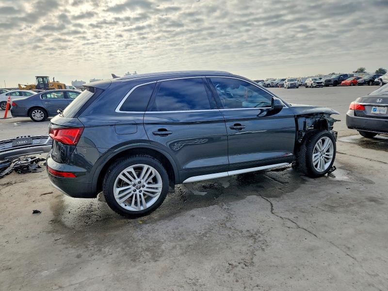 Photo 3 from auction – 2019 AUDI Q5 PREMIUM with VIN WA1BNAFY2K2105153