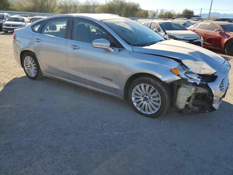 Photo 4 from auction – 2016 FORD FUSION SE with VIN 3FA6P0LU1GR404901