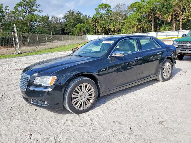 CHRYSLER 300C 2013 with VIN 2C3CCAKT1DH505682 - Photo from auction