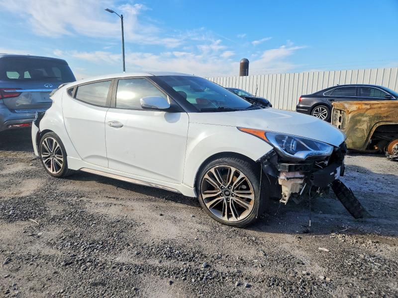 Photo 4 from auction – 2016 HYUNDAI VELOSTER with VIN KMHTC6AE7GU292052