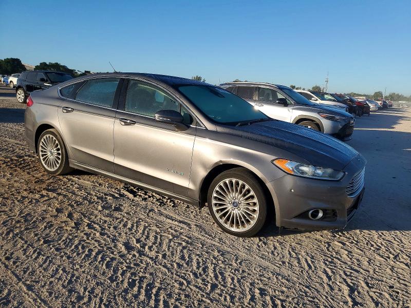 Photo 4 from auction – 2014 FORD FUSION with VIN 3FA6P0RU0ER298588