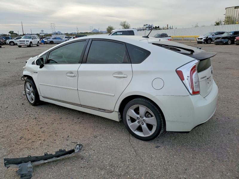 Foto 2 de la subasta – 2013 TOYOTA PRIUS con VIN JTDKN3DU6D1673545