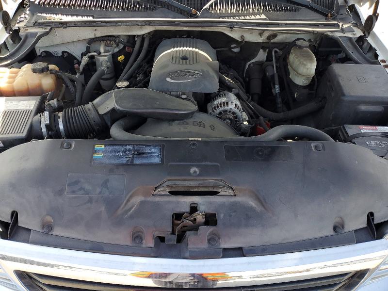 Photo 11 from auction – 2006 GMC SIERRA with VIN 1GTGC13U96F231947